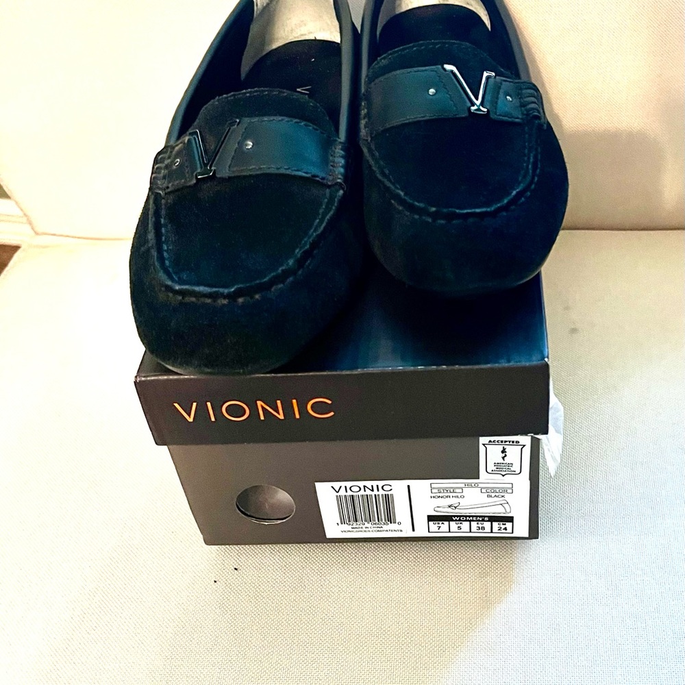Gently used Vionic loafers